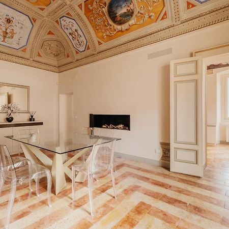 Sotto Gli Affreschi Del 1800 Con Colazione Inclusa Assisi Kültér fotó